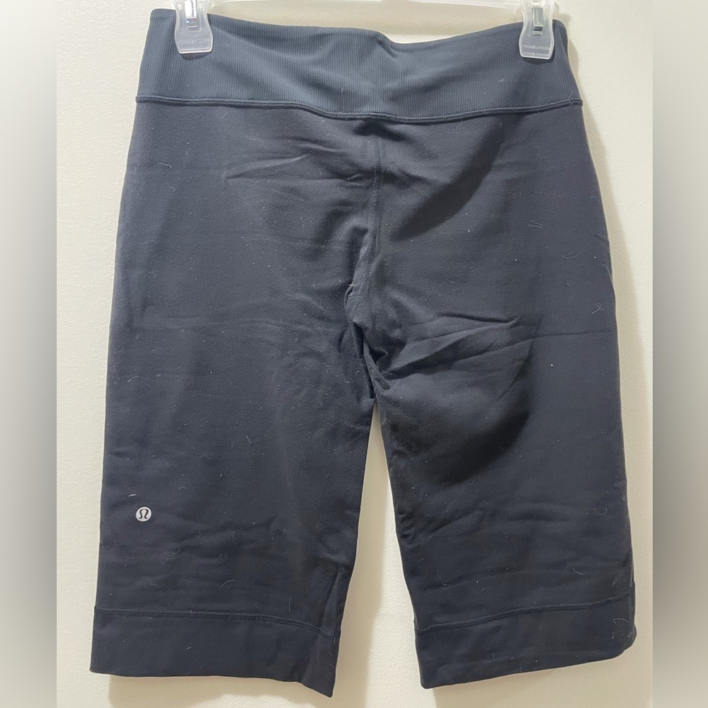 Lululemon yoga shorts